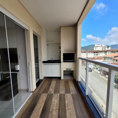 Ubatuba - Apartamento no Centro da Cidade próximo a restaurantes e às grande, centro, Itaguá, etc. Exterior foto